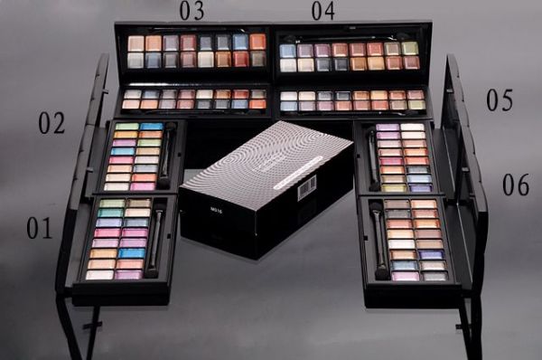 MAC 16Color Eye Shadow -1