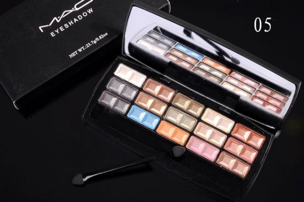 MAC 15Color Eye Shadow -3