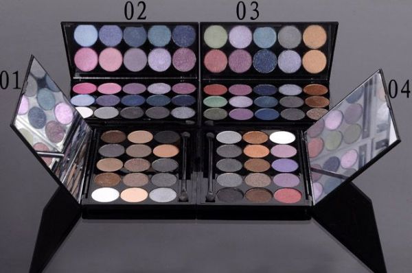 MAC 15Color Eye Shadow -1